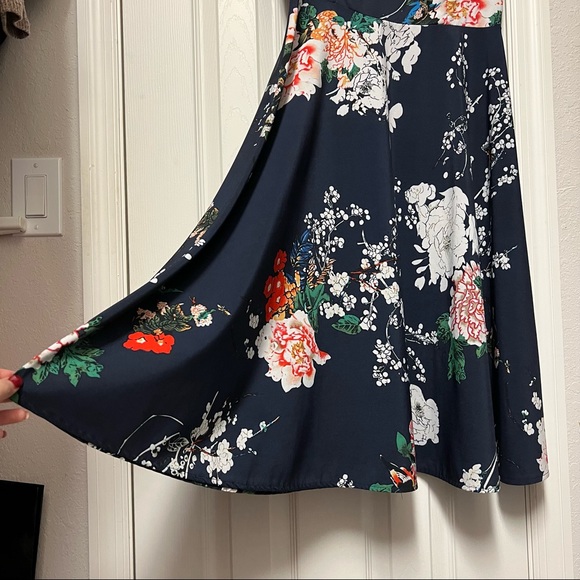 Flower navy blue midi dress - Picture 2 of 9